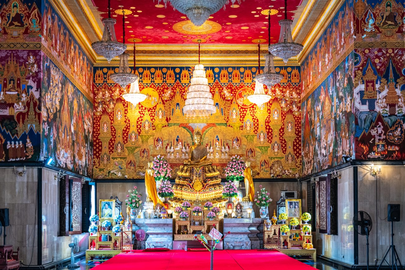 Wat Hua Lamphong is one of the hidden gems in Bangkok