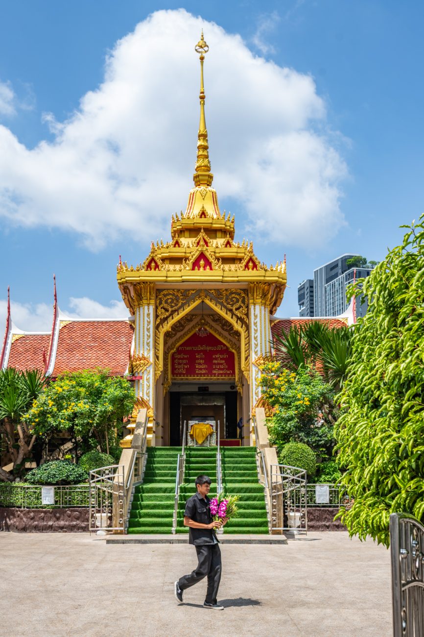 Wat Hua Lamphong is one of the hidden gems in Bangkok