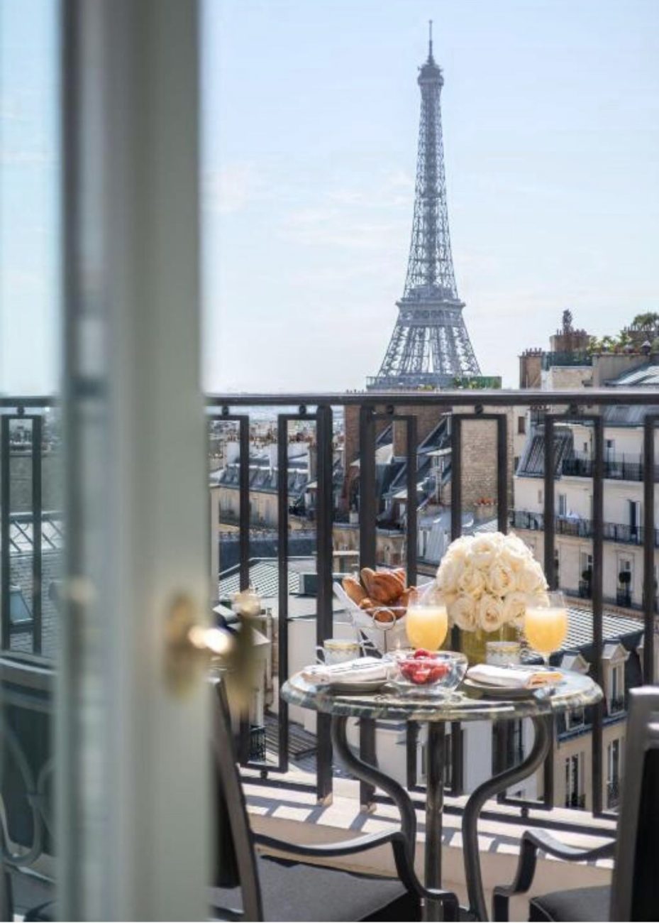Hotels Eiffel Tower view balcony