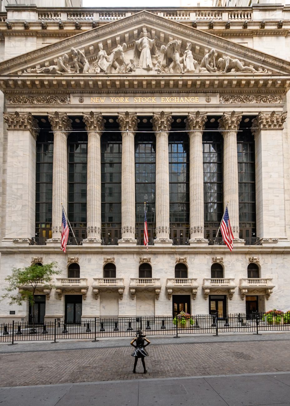 Wall Street view with New York Stock Exchange, free things to do in New York