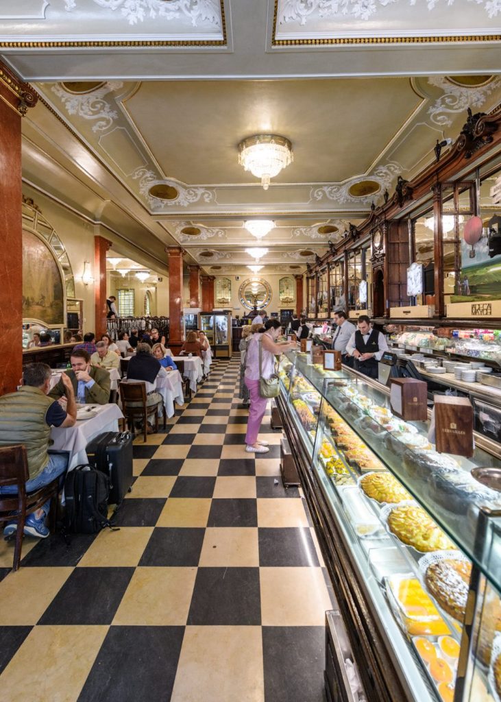 Versailles - traditional cafes in Lisbon
