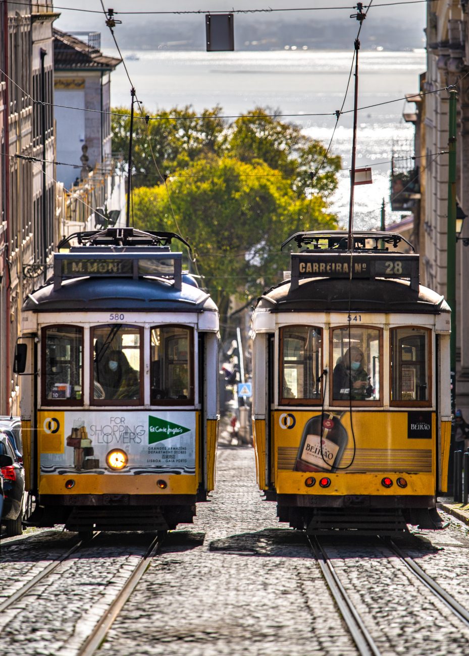 Tips to help you skip crowds on Tram 28 Tips to help you skip crowds on Tram 28