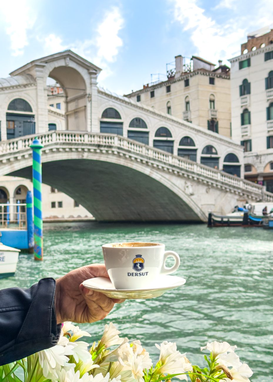 Canal Grande view near Rialto Bridge from a café