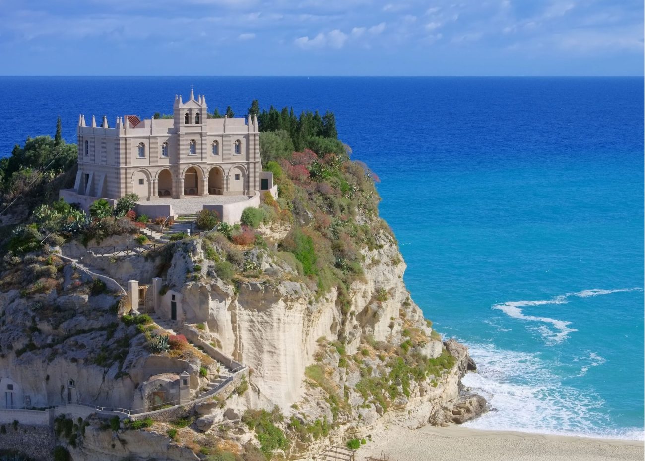 Tropea is one of the most romantic coastal towns in Italy