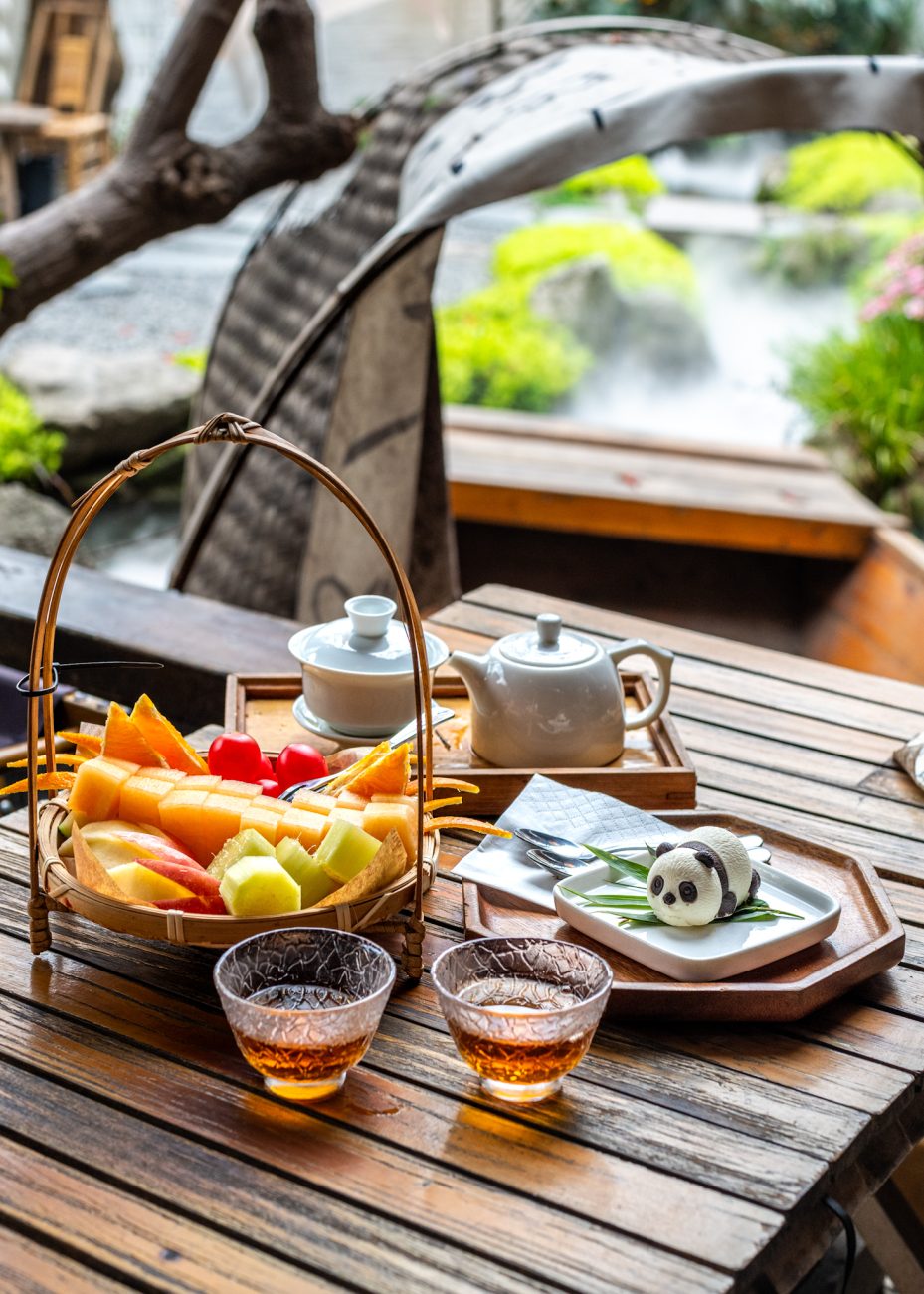 Traditional Chinese tea set Chengdu tea house