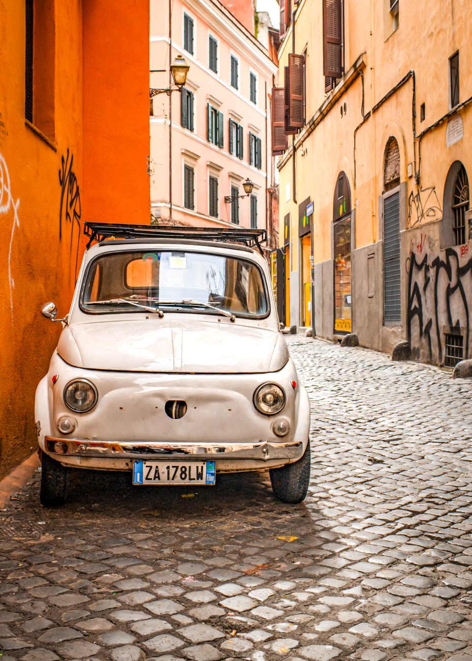Vintage Fiat 500 driving experience in Rome