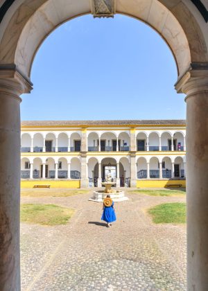 15 Best Things to Do in Évora: History, Food & Wine