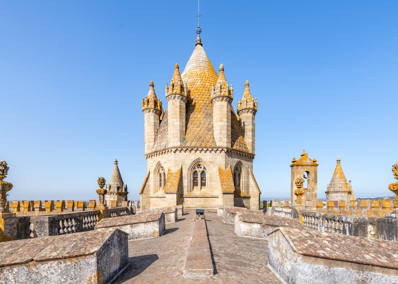 Rooftop view from Évora Cathedral over the city